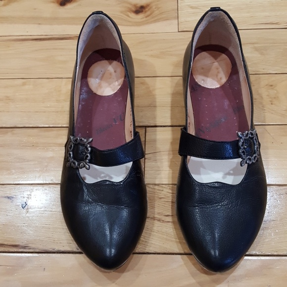 where are think shoes made